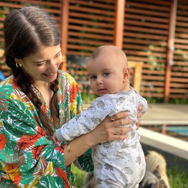 Məşhur aktrisanın yeni imici göz oxşadı  - FOTOLAR